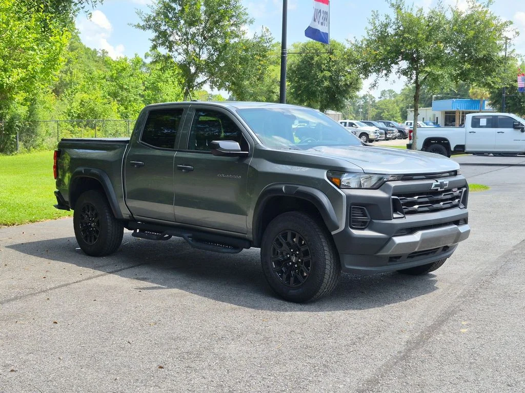 Used 2025 Gray Chevrolet Trail Boss image 7