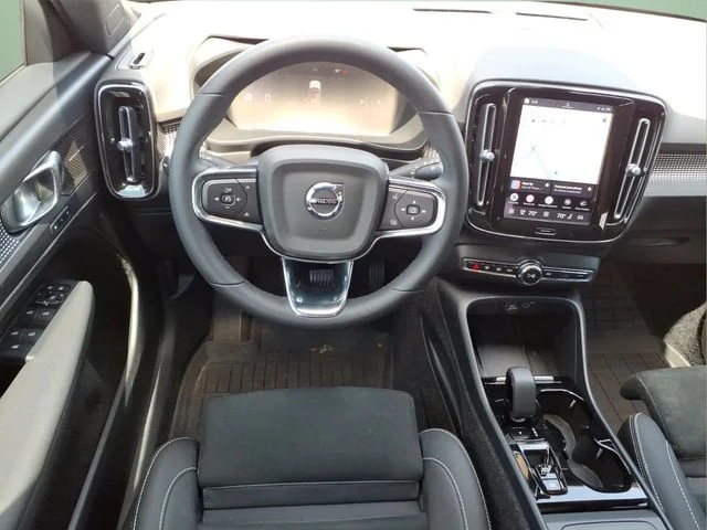 Used 2023 White Volvo Ultimate image 17
