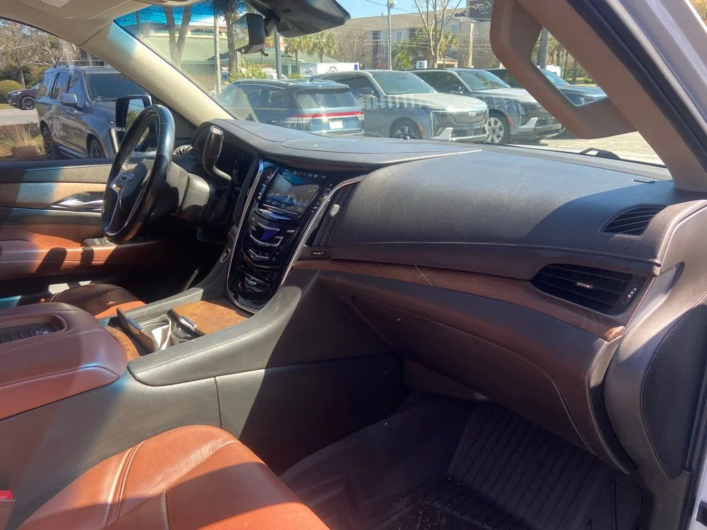 Used 2019 Crystal White Cadillac Premium Luxury image 13