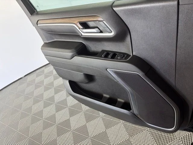 Certified Used 2022 Black Chevrolet LT image 15
