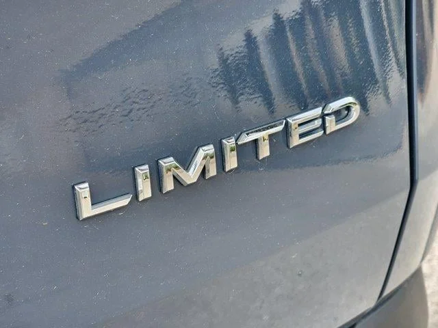Used 2025 Storm Cloud Toyota Limited Front-Wheel Drive image 9