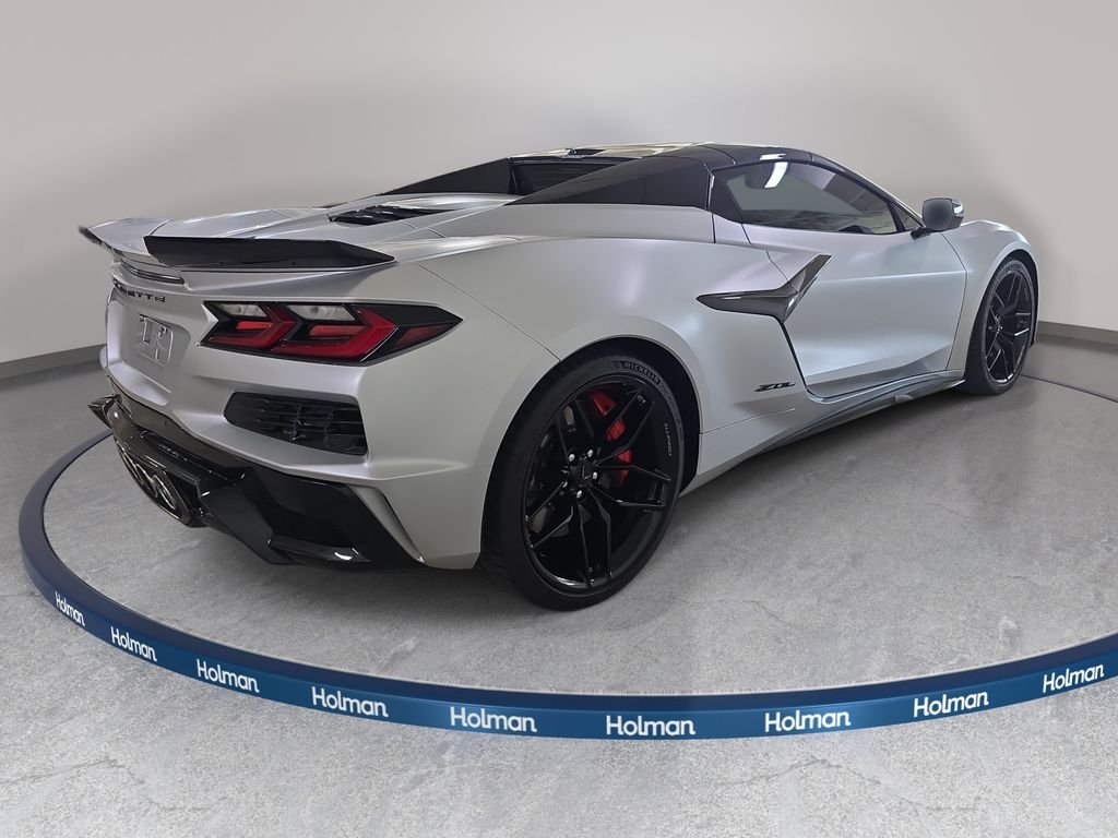 Used 2026 Blade Silver Metallic Chevrolet Z06 image 7