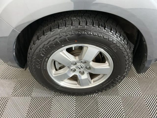Used 2011  Honda EX image 28