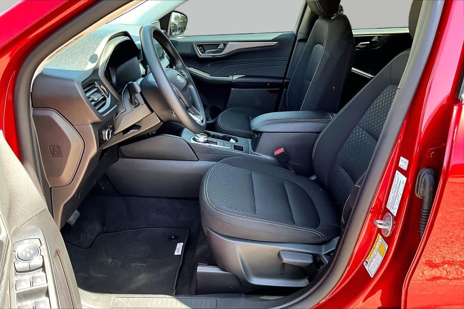 Certified Used 2026 Rapid Red Metallic Tinted Clearcoat Ford Active image 8