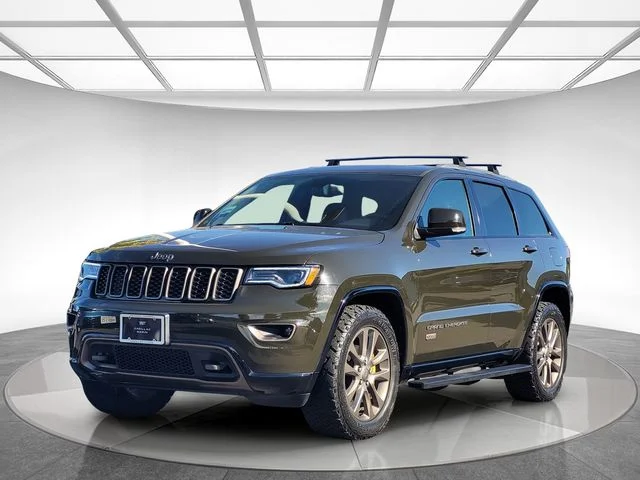 Used 2016 Green Jeep Limited image 8