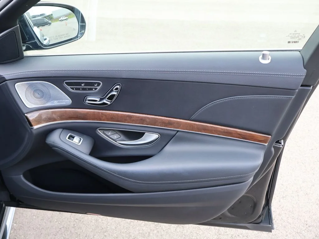 Used 2019 Magnetite Black Metallic Mercedes-Benz S 450 image 11