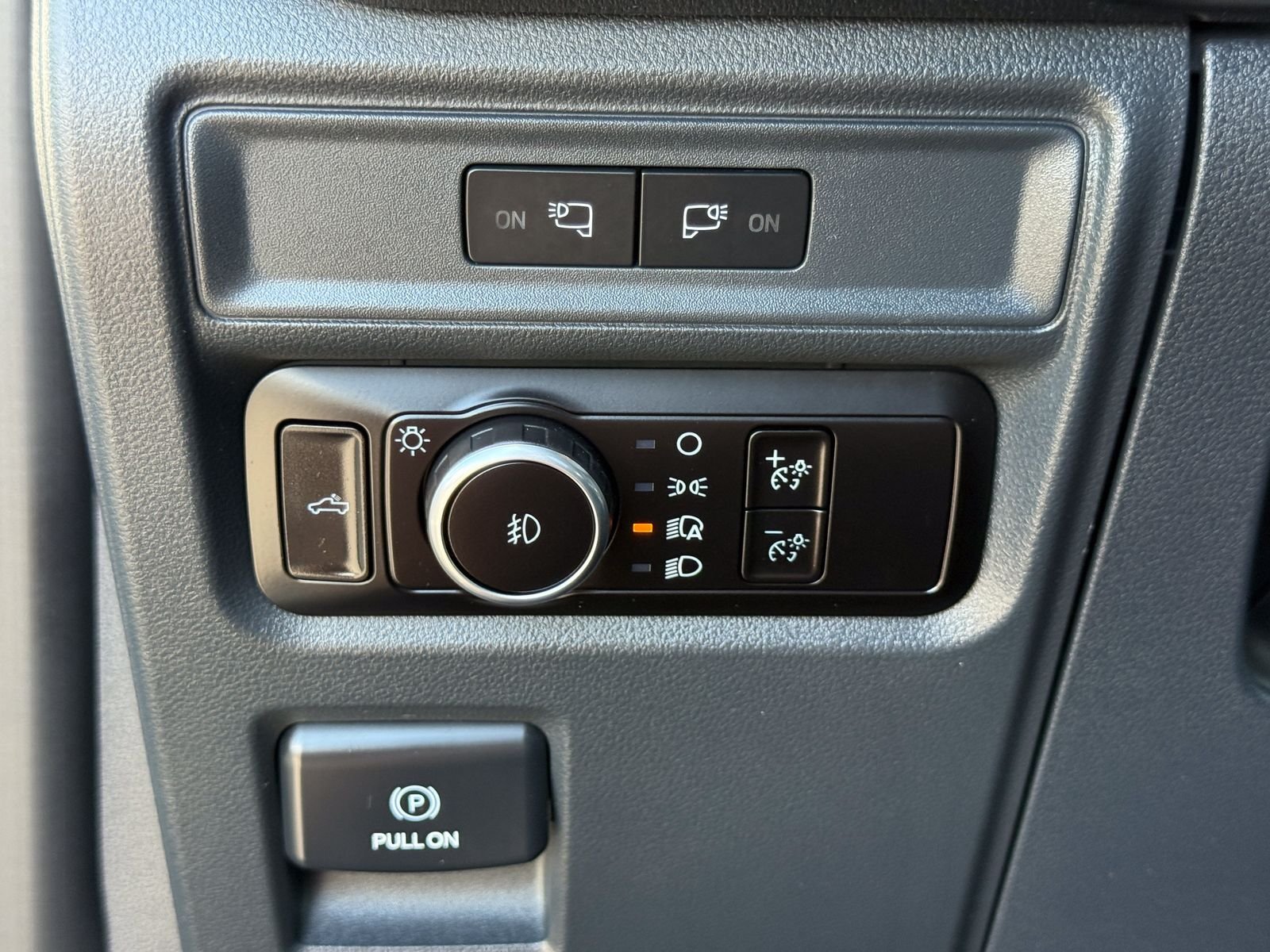 Certified Used 2023 Avalanche Ford XL image 31