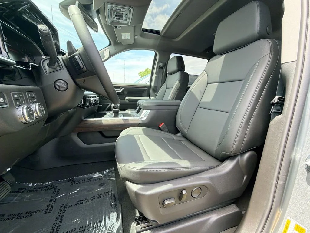 2026 GMC Sierra 1500 SLT - Photo 19
