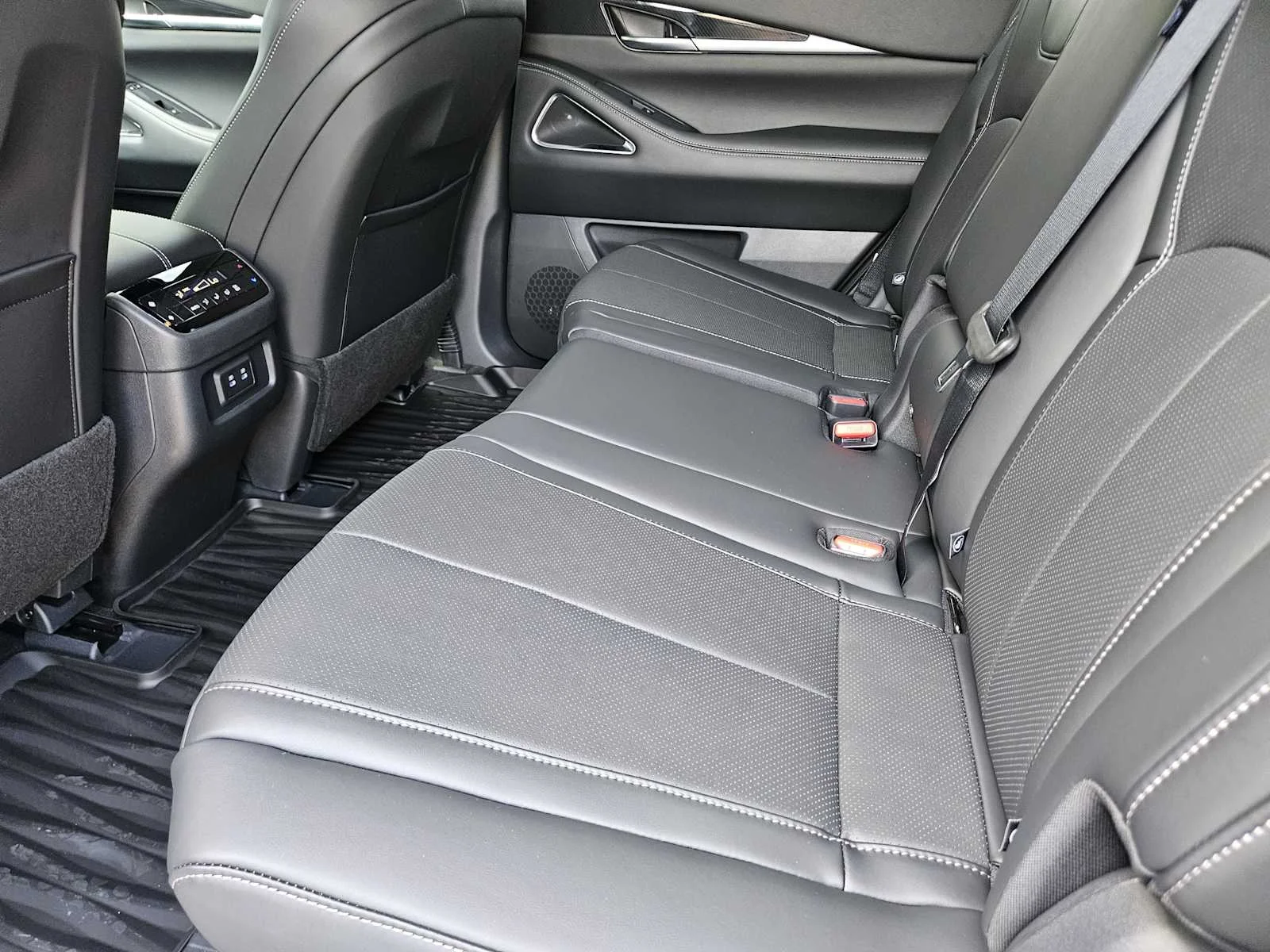 2027 INFINITI QX65 Sport - Photo 22