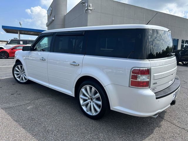 Used 2016 White Ford SEL image 5