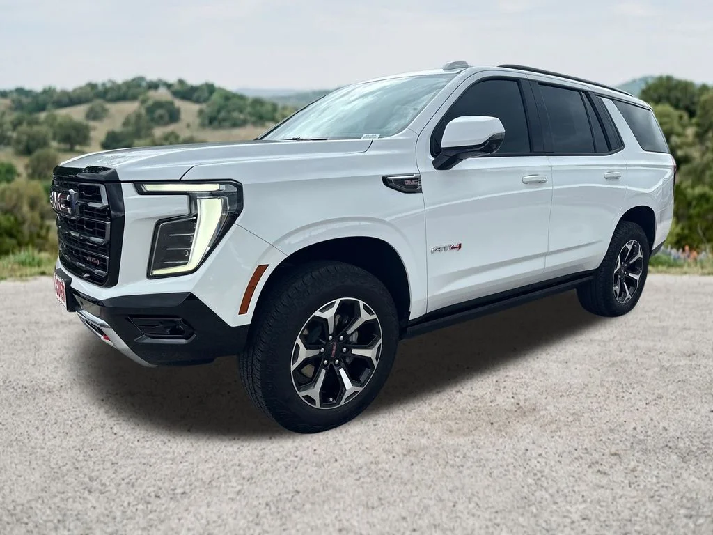 Used 2025 White GMC AT4 image 3