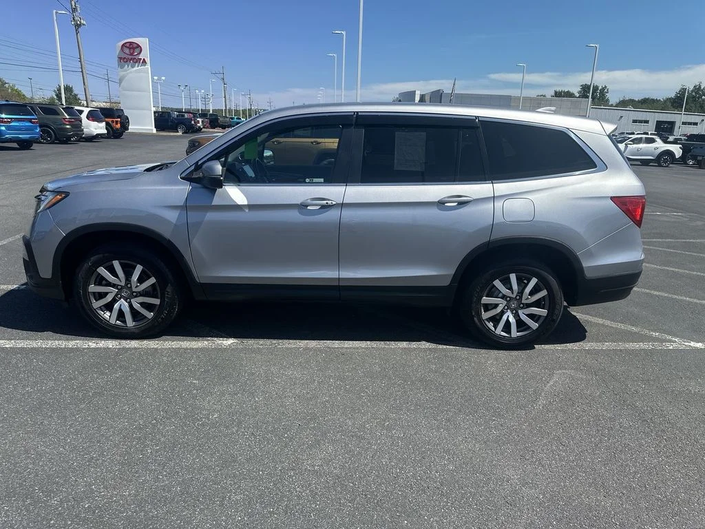 Used 2019  Honda EX-L image 5