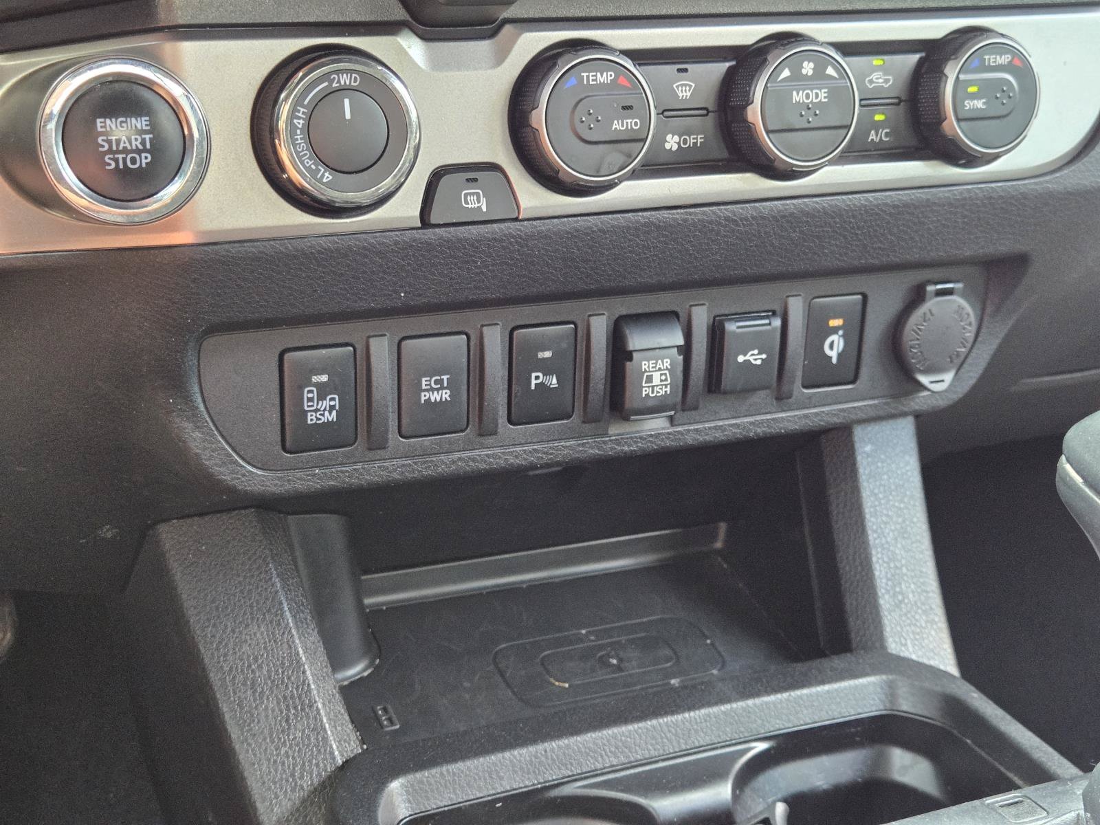 2023 Toyota Tacoma Limited - Photo 28