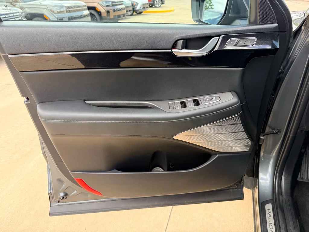 Used 2022 Steel Graphite Hyundai Limited image 10