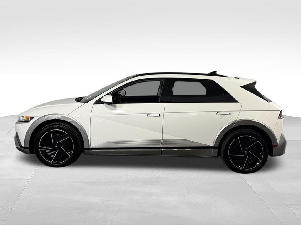 Used 2025 White Hyundai Limited image 11