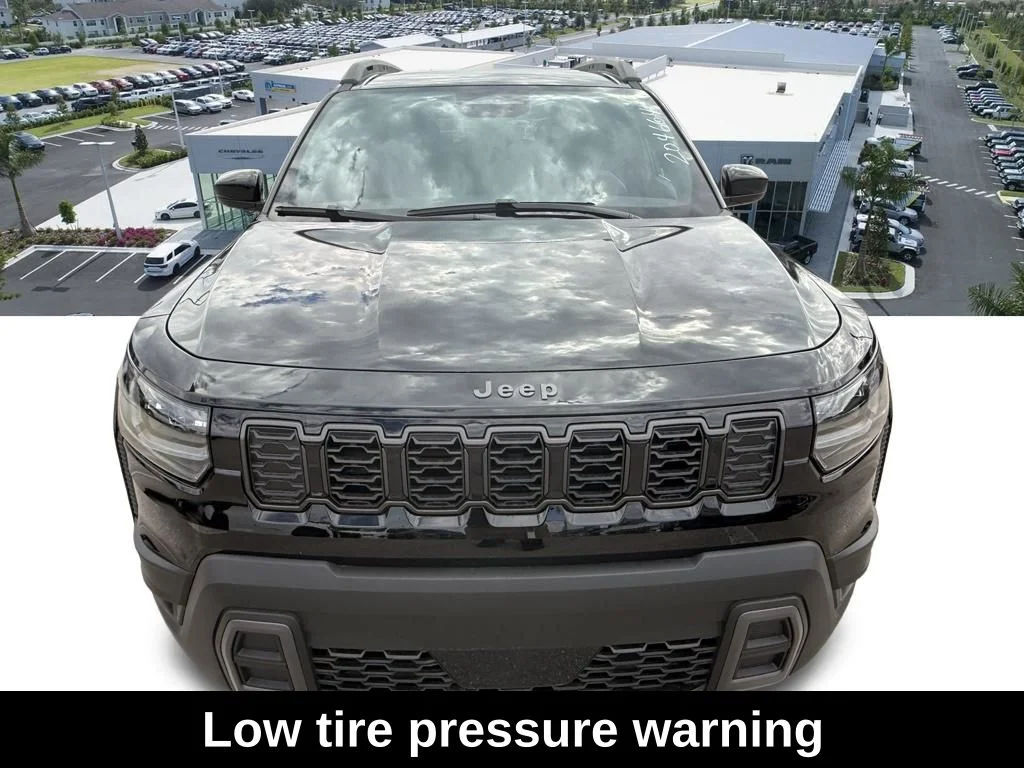 New 2026 Diamond Black Crystal Pearl-Coat Exterior Paint Jeep Laredo image 9