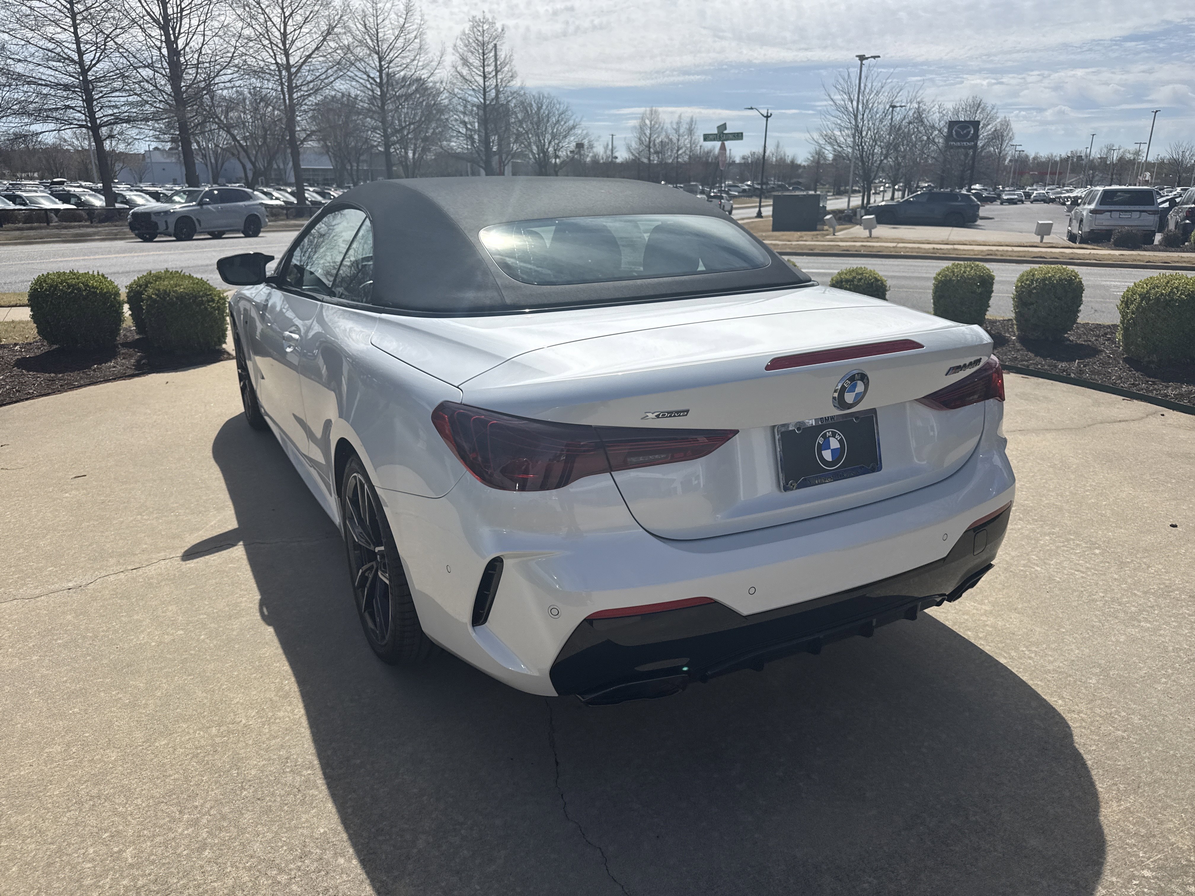 New 2026 MINERAL WHITE BMW M440i xDrive image 4