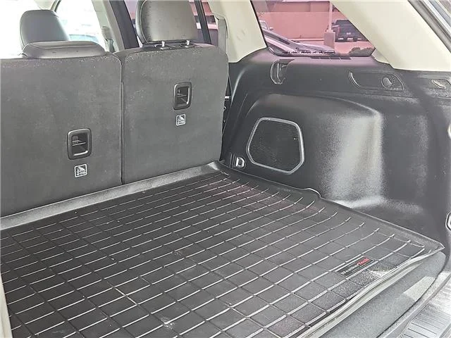 Used 2022 Baltic Gray Metallic Clearcoat Jeep Limited 4x4 image 8
