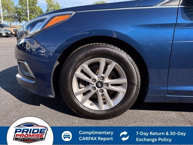 Used 2016 Blue Hyundai 2.4L SE image 11