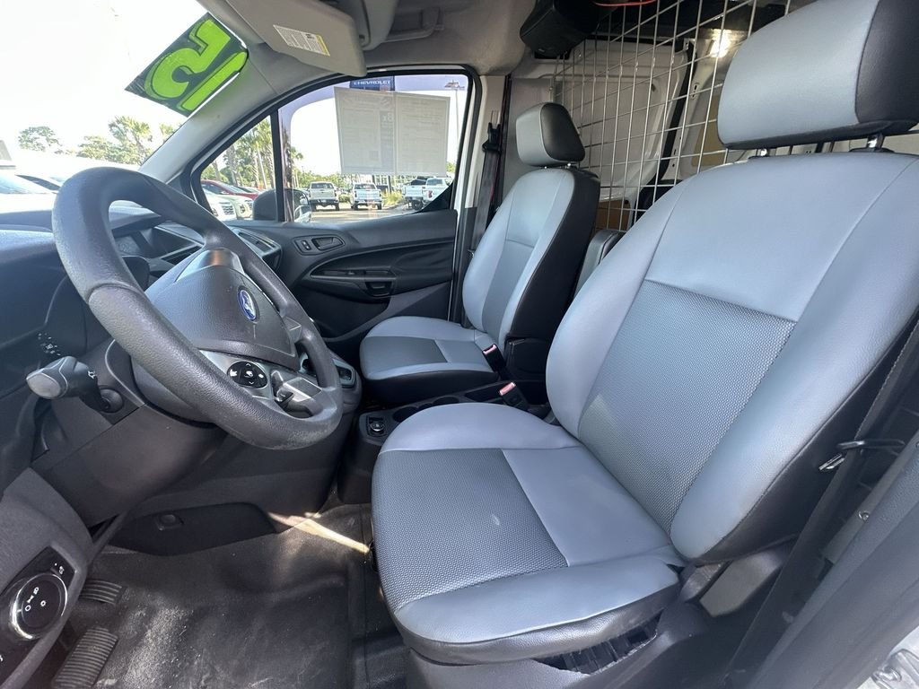 Used 2015  Ford XL image 18
