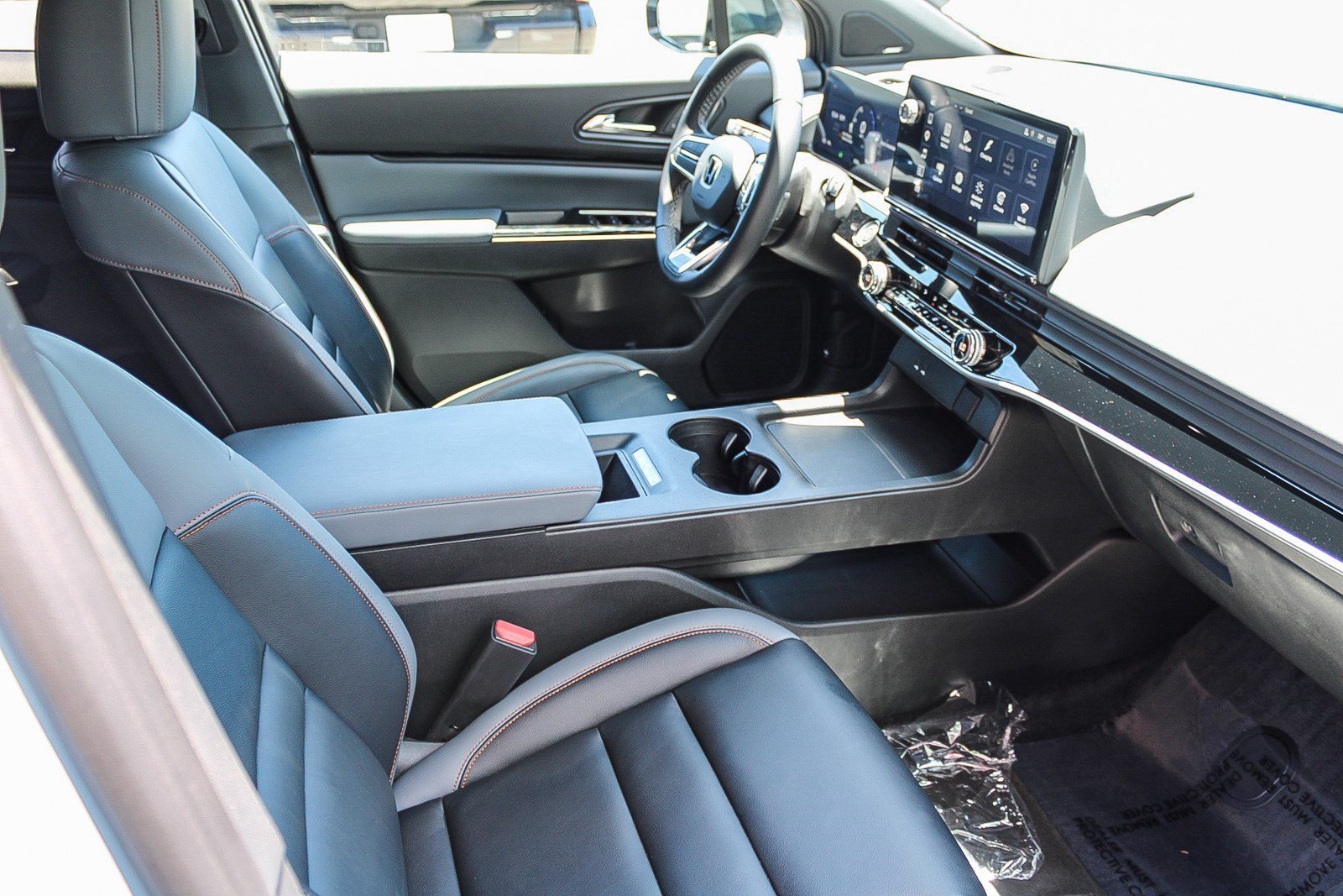 Used 2025 Sonic Gray Pearl Honda Touring image 18