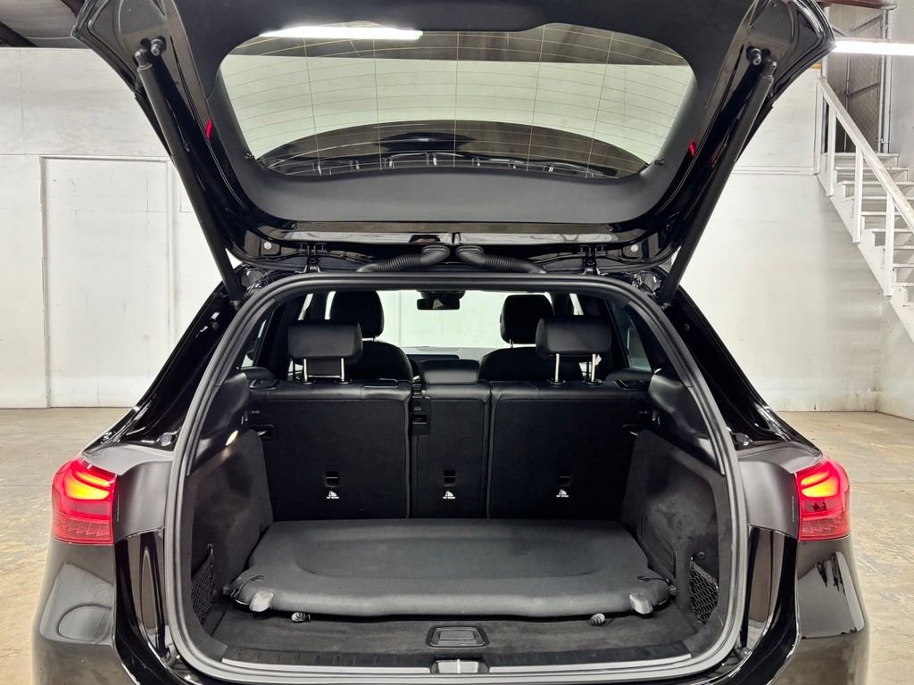 Used 2025 Black Mercedes-Benz GLA 250 image 25