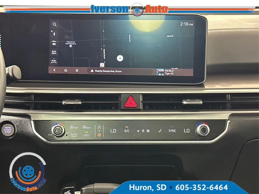 Used 2024 Everlasting Silver Kia S image 29