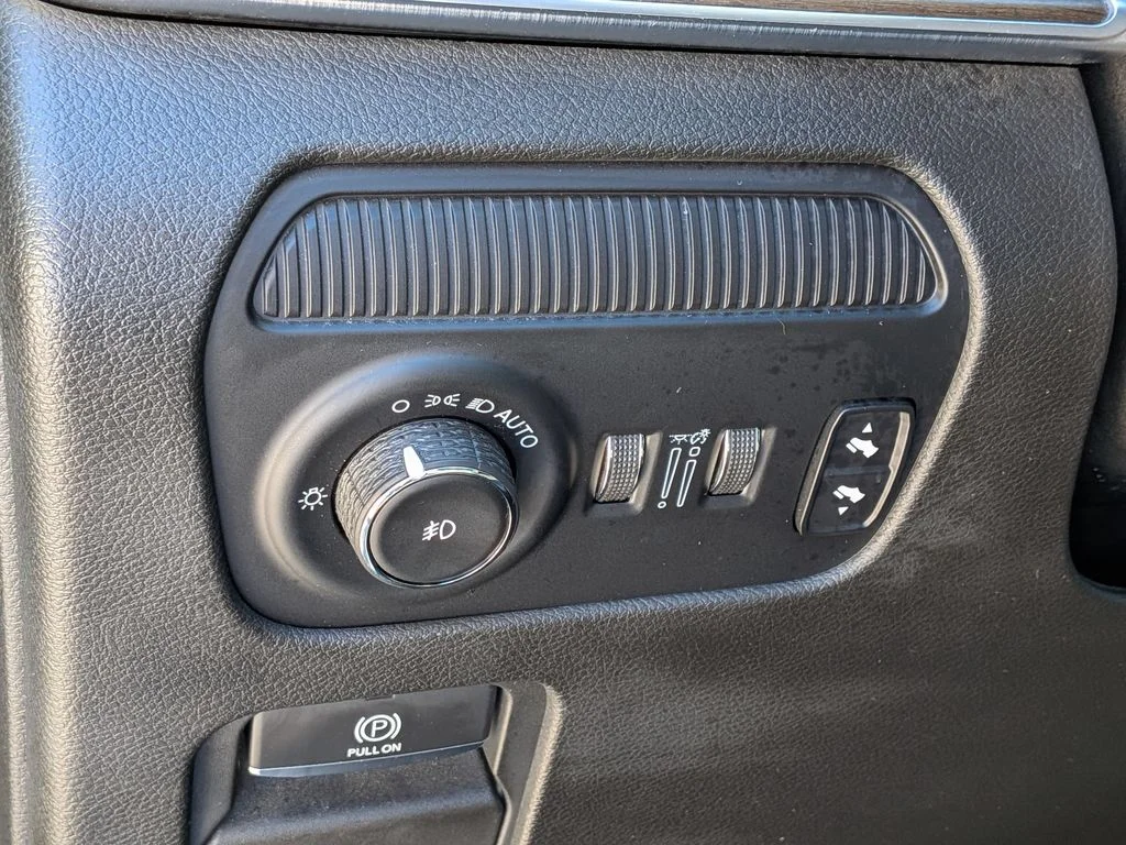 Used 2022 Gray Jeep Series I image 19