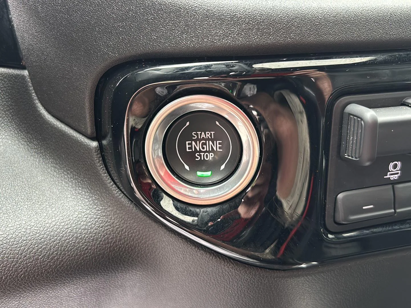 Used 2024 Black Chevrolet RST image 30