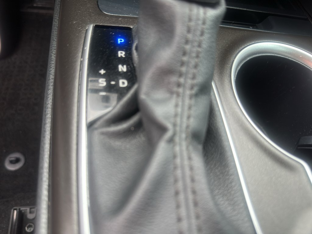 Used 2024 Ice Cap Toyota LE image 20