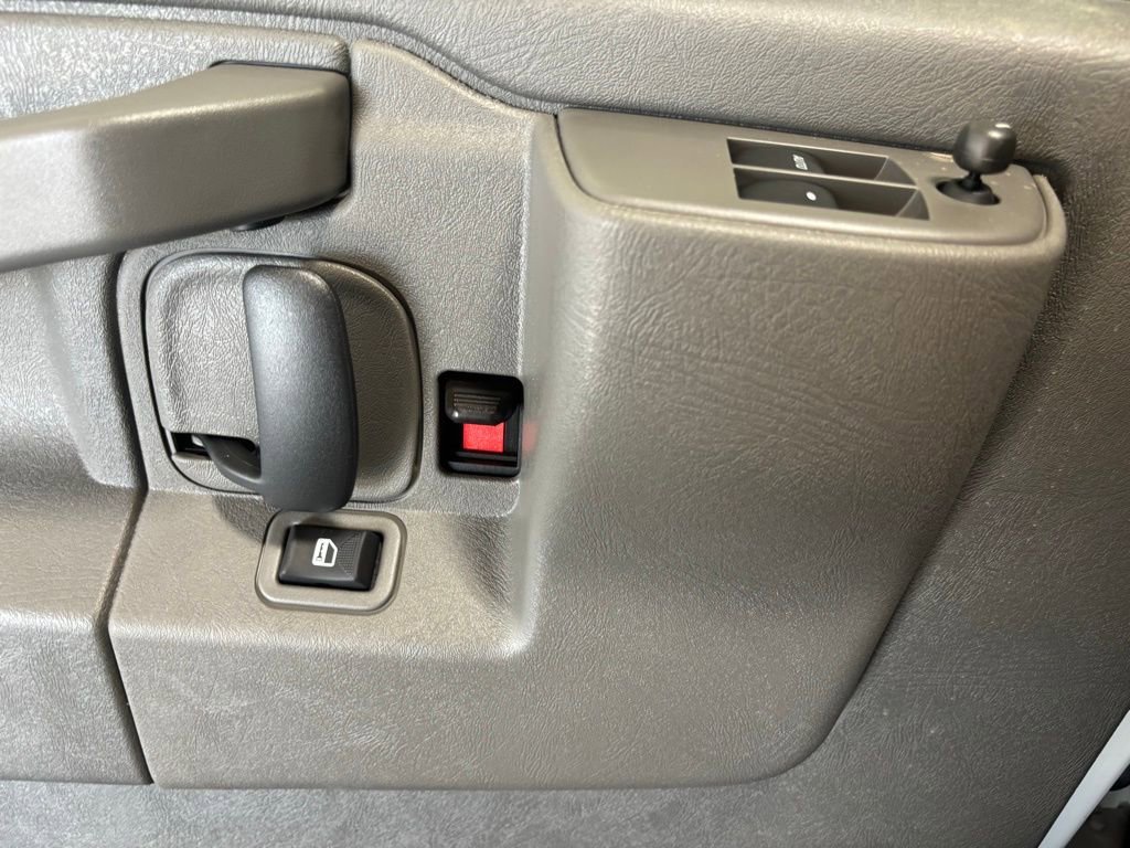 2025 Chevrolet Express Cargo Work Van - Photo 23