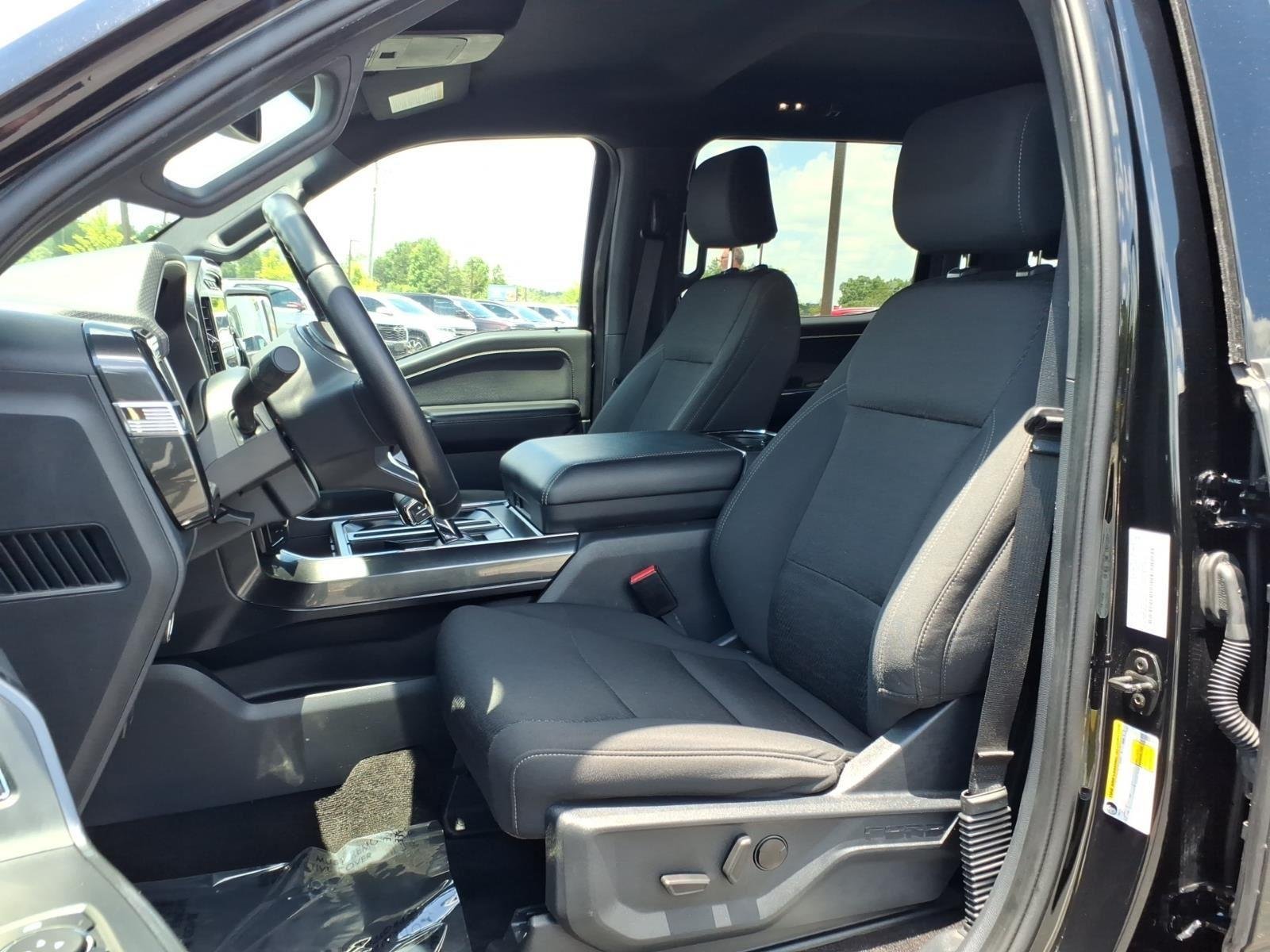 Used 2022 Agate Black Metallic Ford XLT image 19