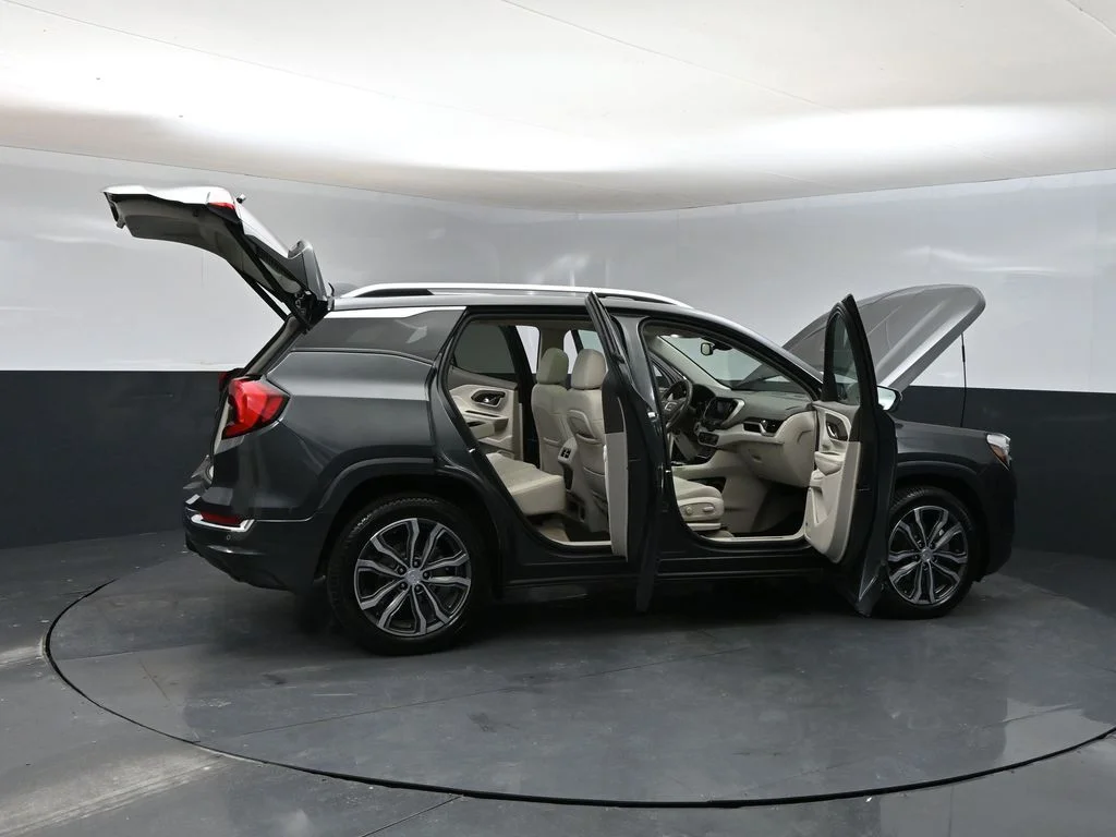 Used 2020 Gray GMC Denali image 42