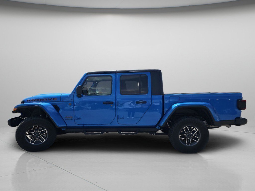 Used 2025 Hydro Blue Pearlcoat Jeep Mojave image 22