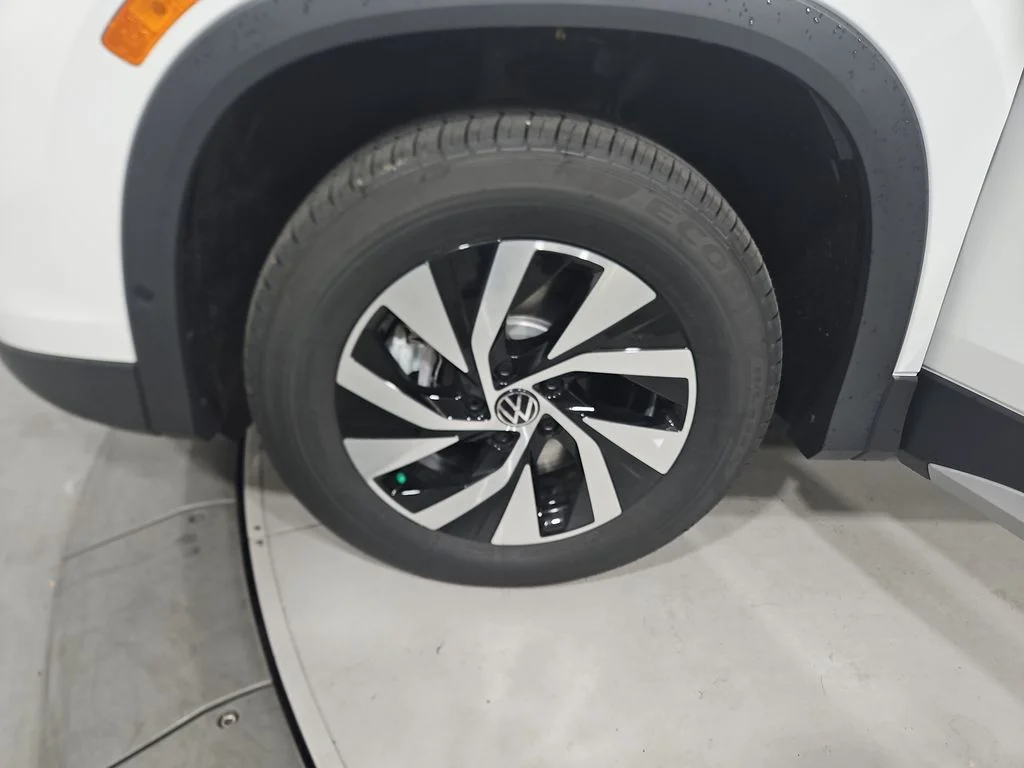 New 2026 White Volkswagen 2.0T S image 25