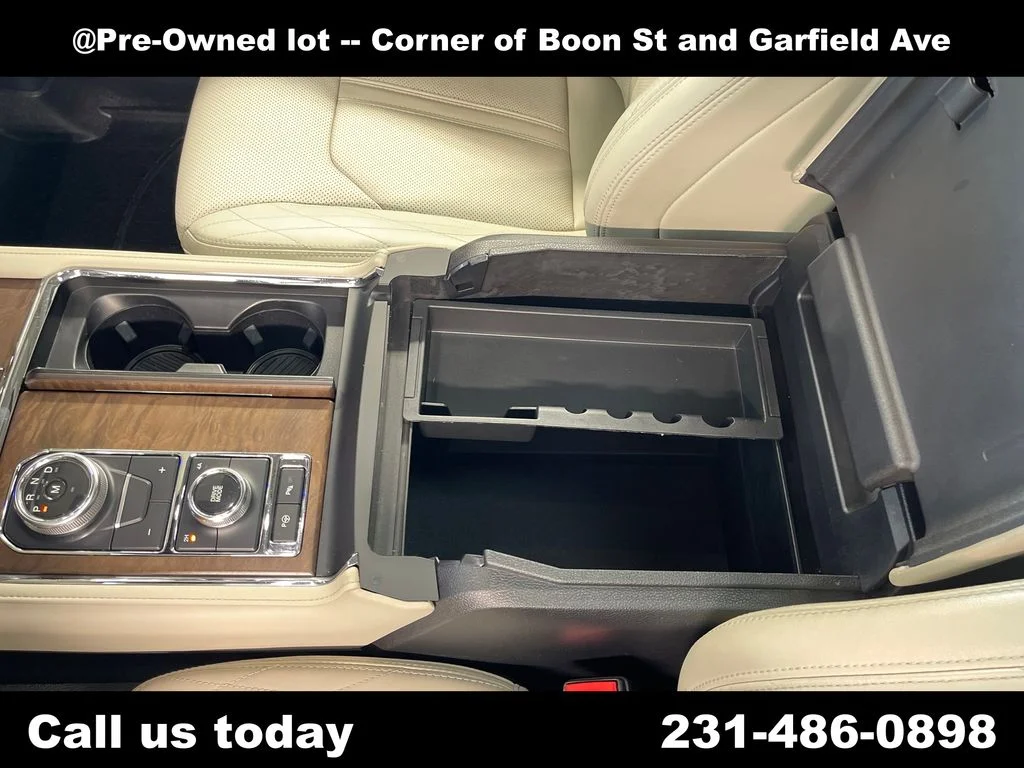 Used 2019 Black Ford Platinum image 26