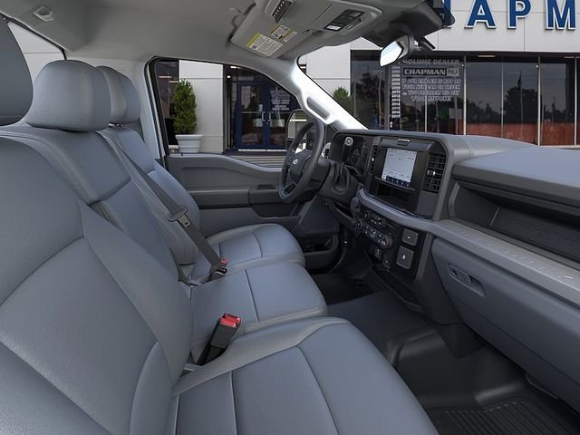New 2026 Oxford White Ford F-550® XL image 11