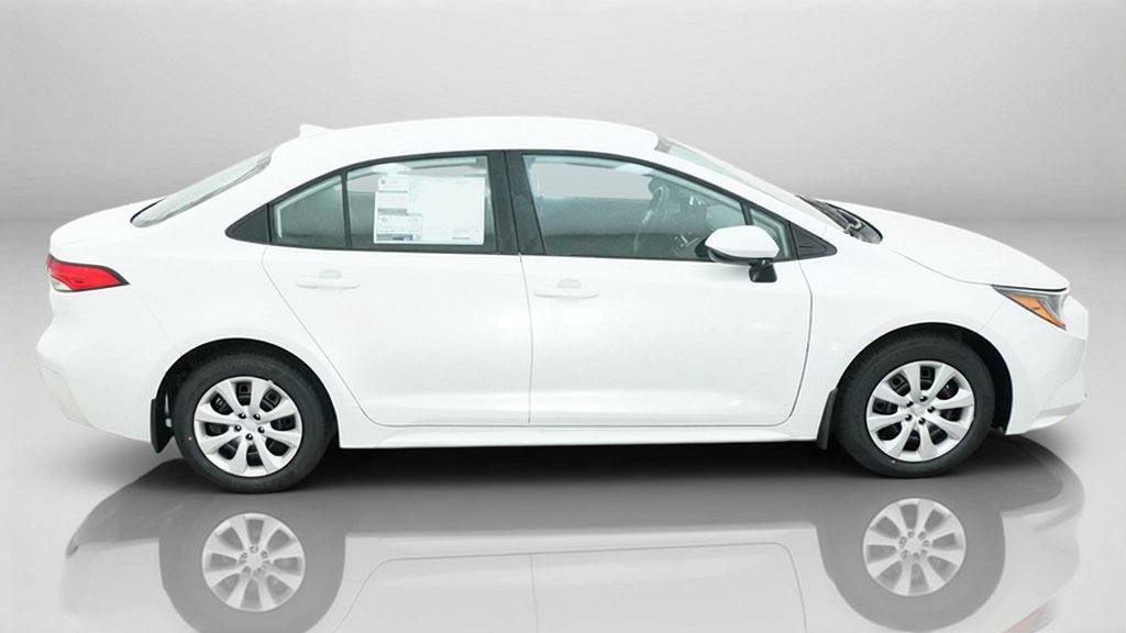 New 2027 Wind Chill Pearl Toyota LE image 7