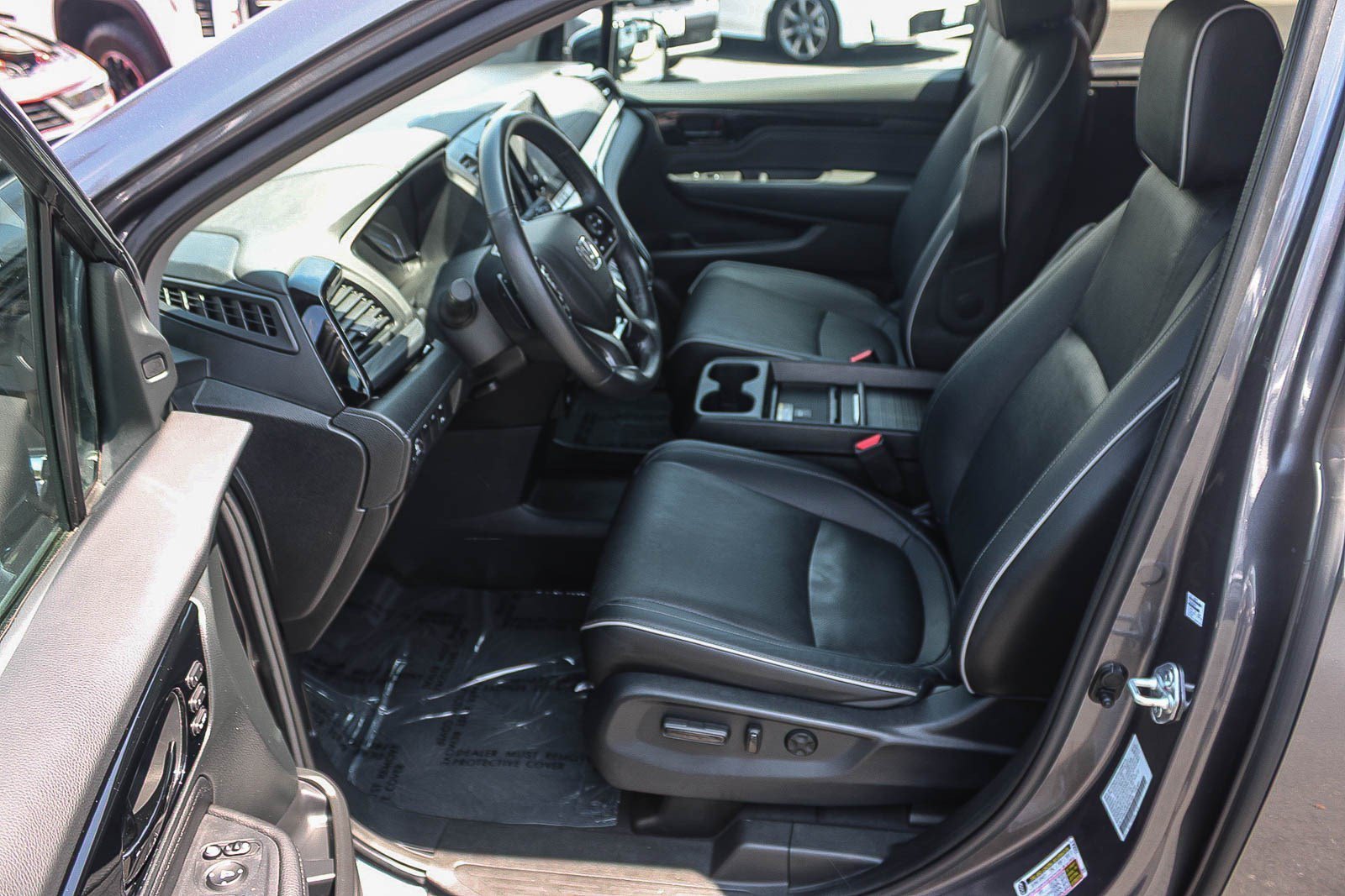 2023 Honda Odyssey Elite - Photo 17