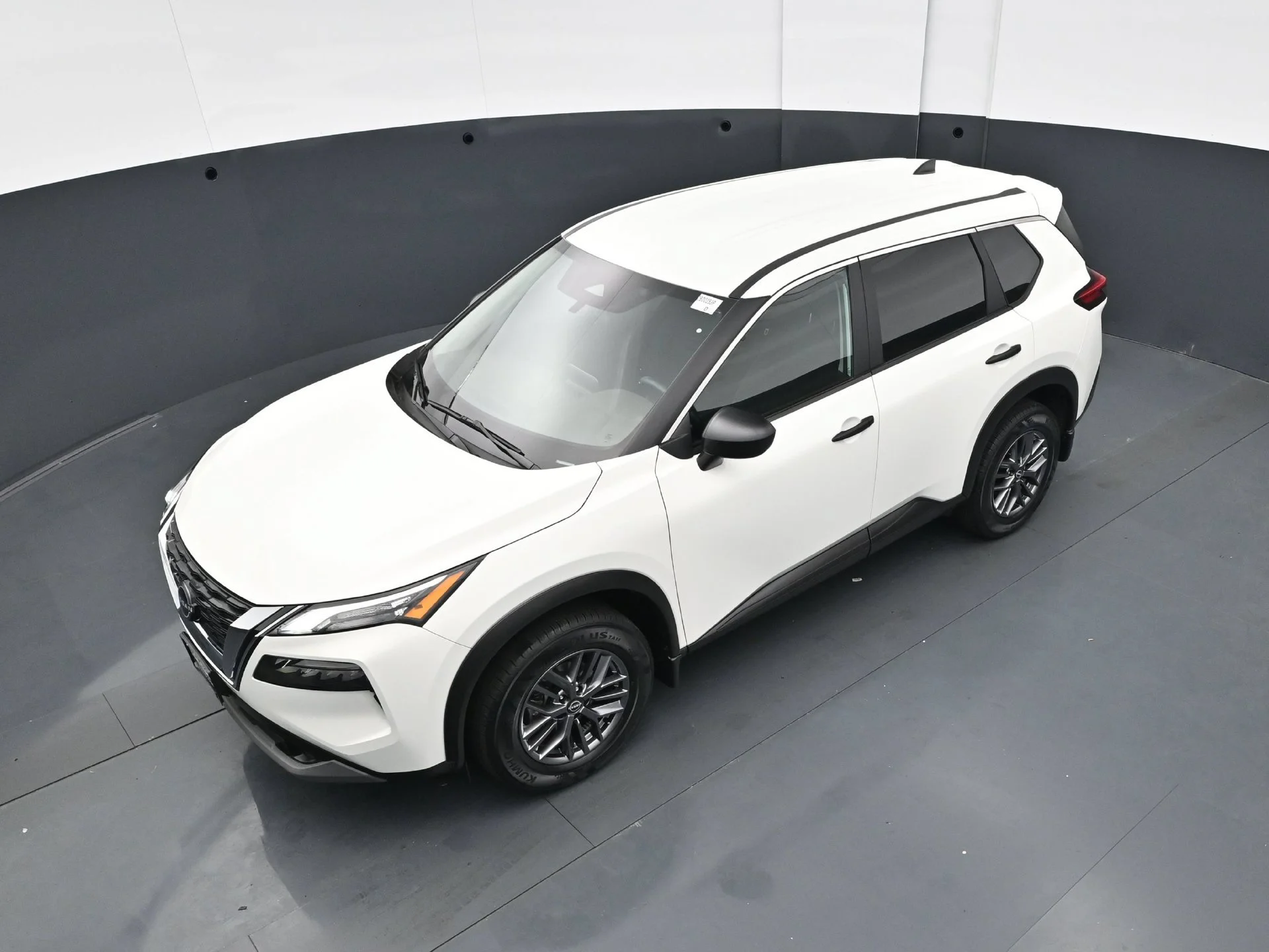 Used 2023 Glacier White Nissan S image 38