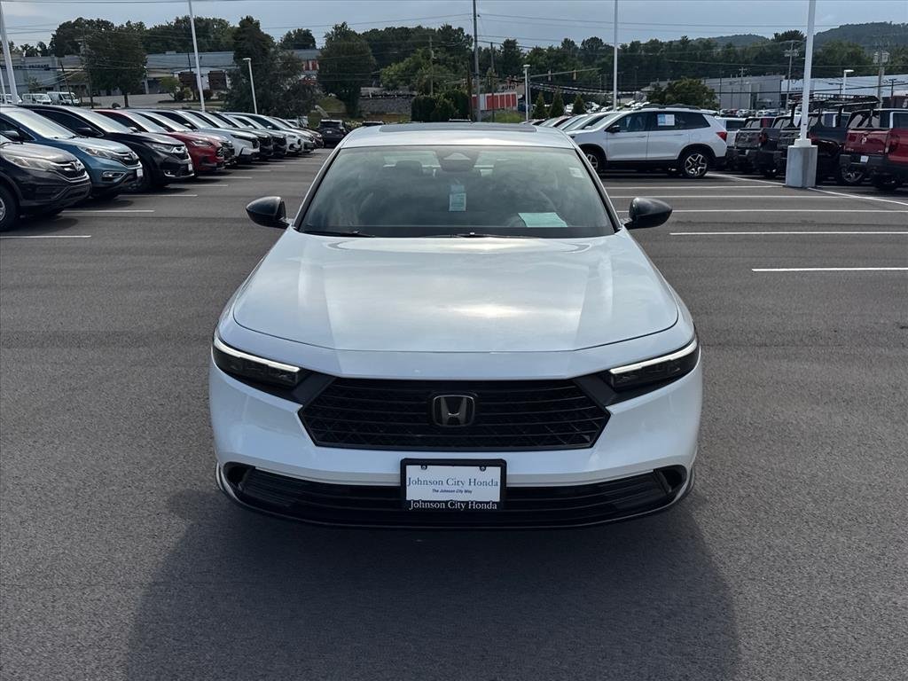 Certified Used 2023 Platinum White Pearl Honda Sport-L image 11