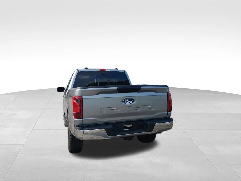 Used 2025 Silver Ford XLT image 16