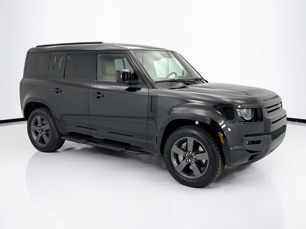 New 2026 Santorini Black Land Rover X-Dynamic SE image 3