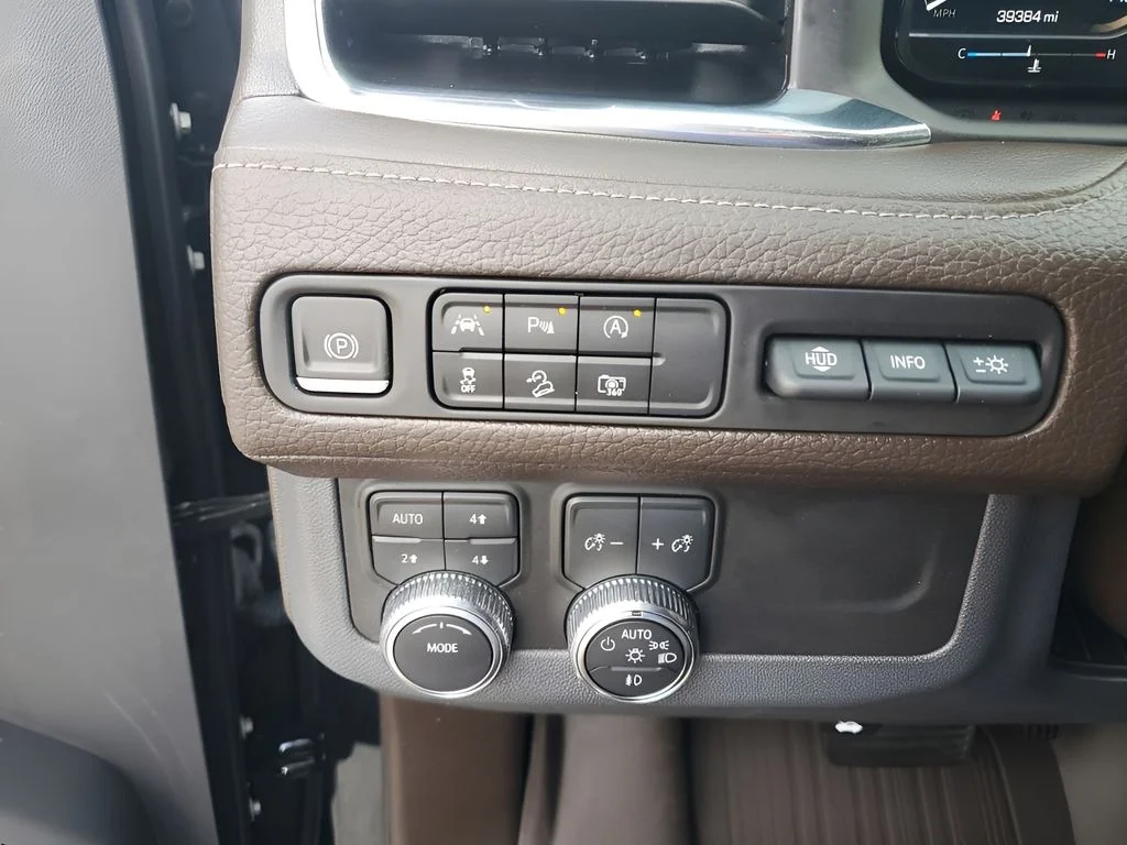 Used 2023 Black GMC Denali image 34