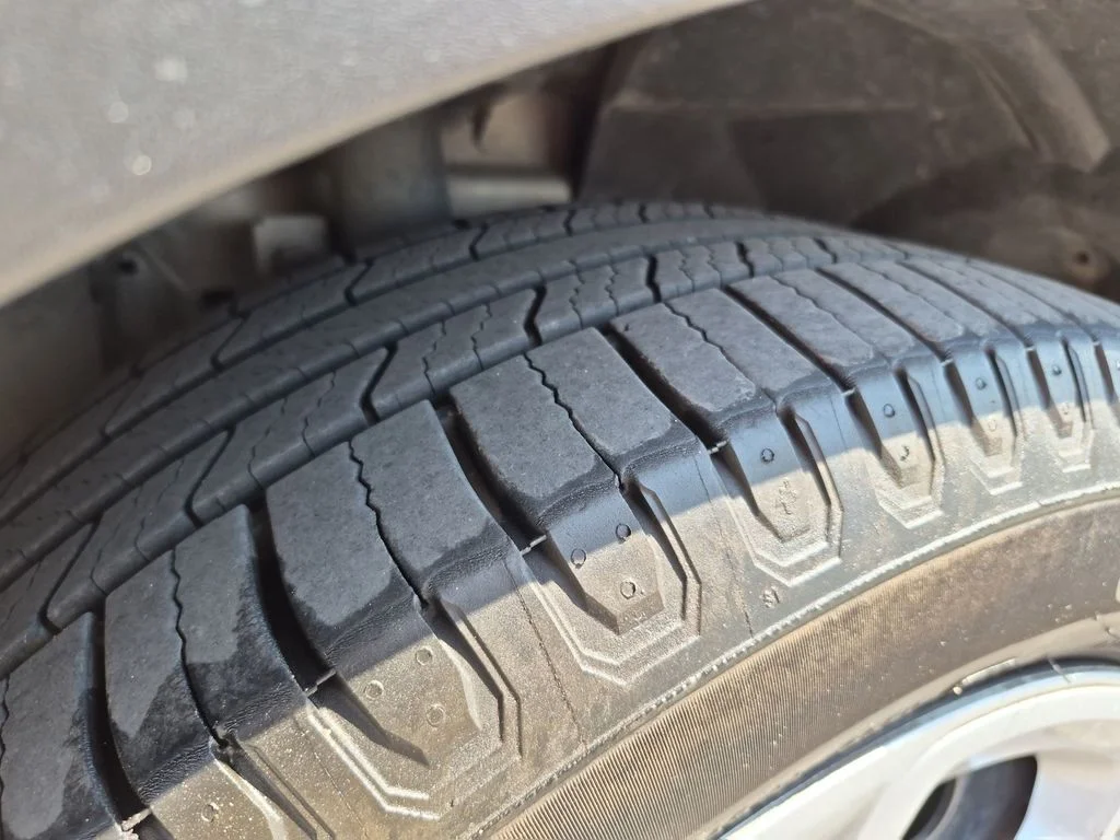 Used 2019 Silver Ford S image 15