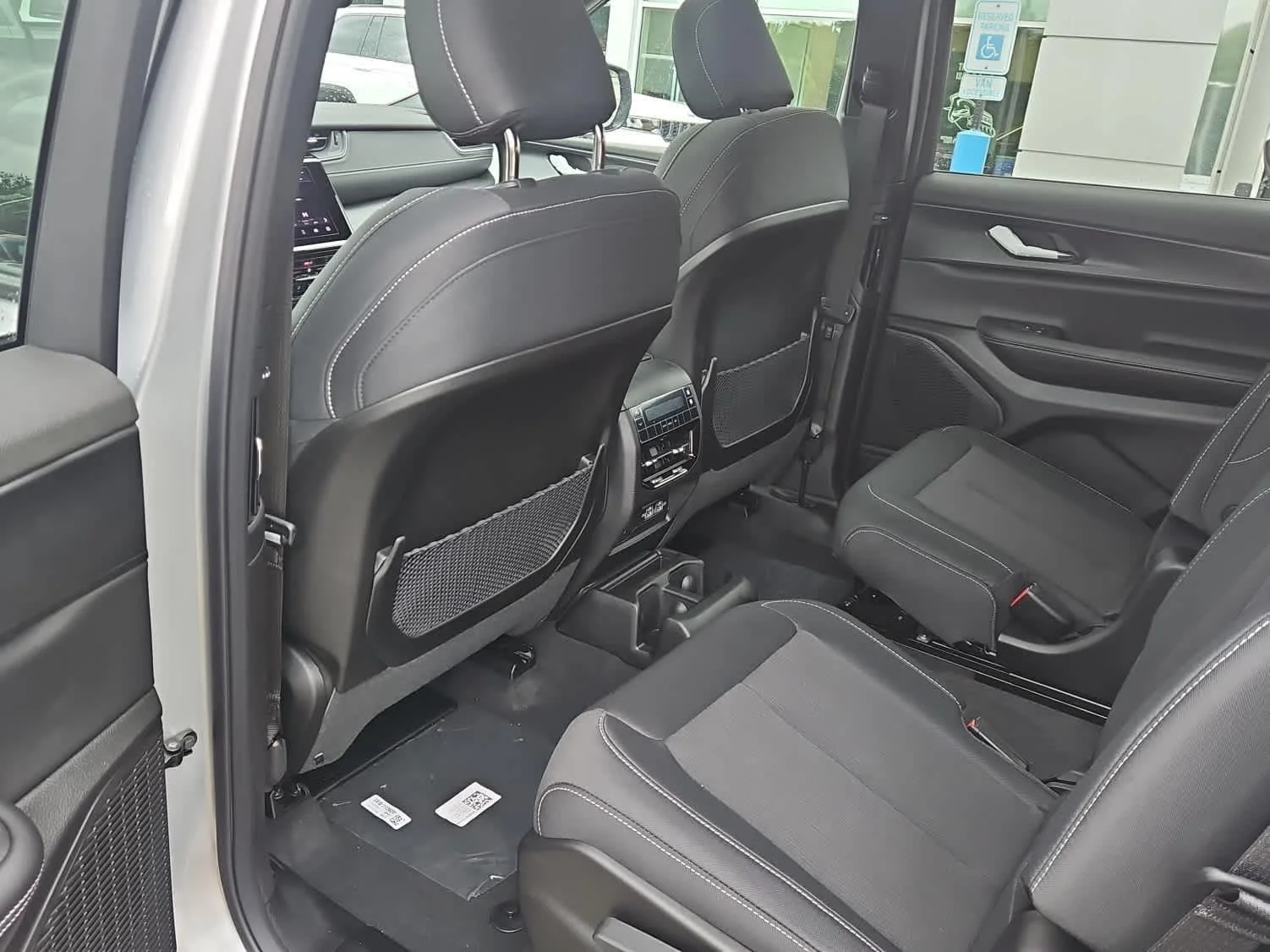 New 2026 Silver Zynith Jeep Laredo X image 17