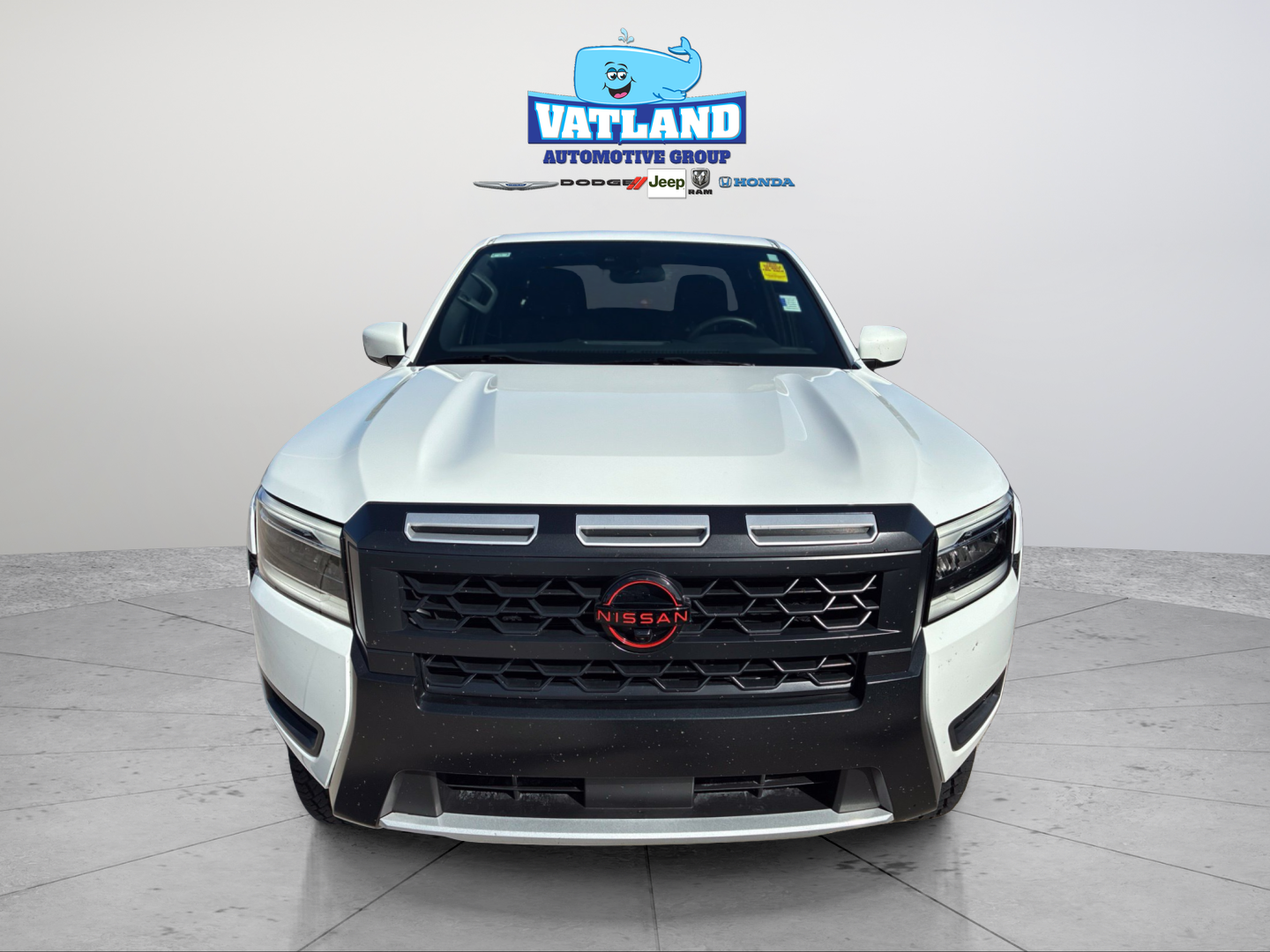Used 2025 White Nissan PRO-4X image 8