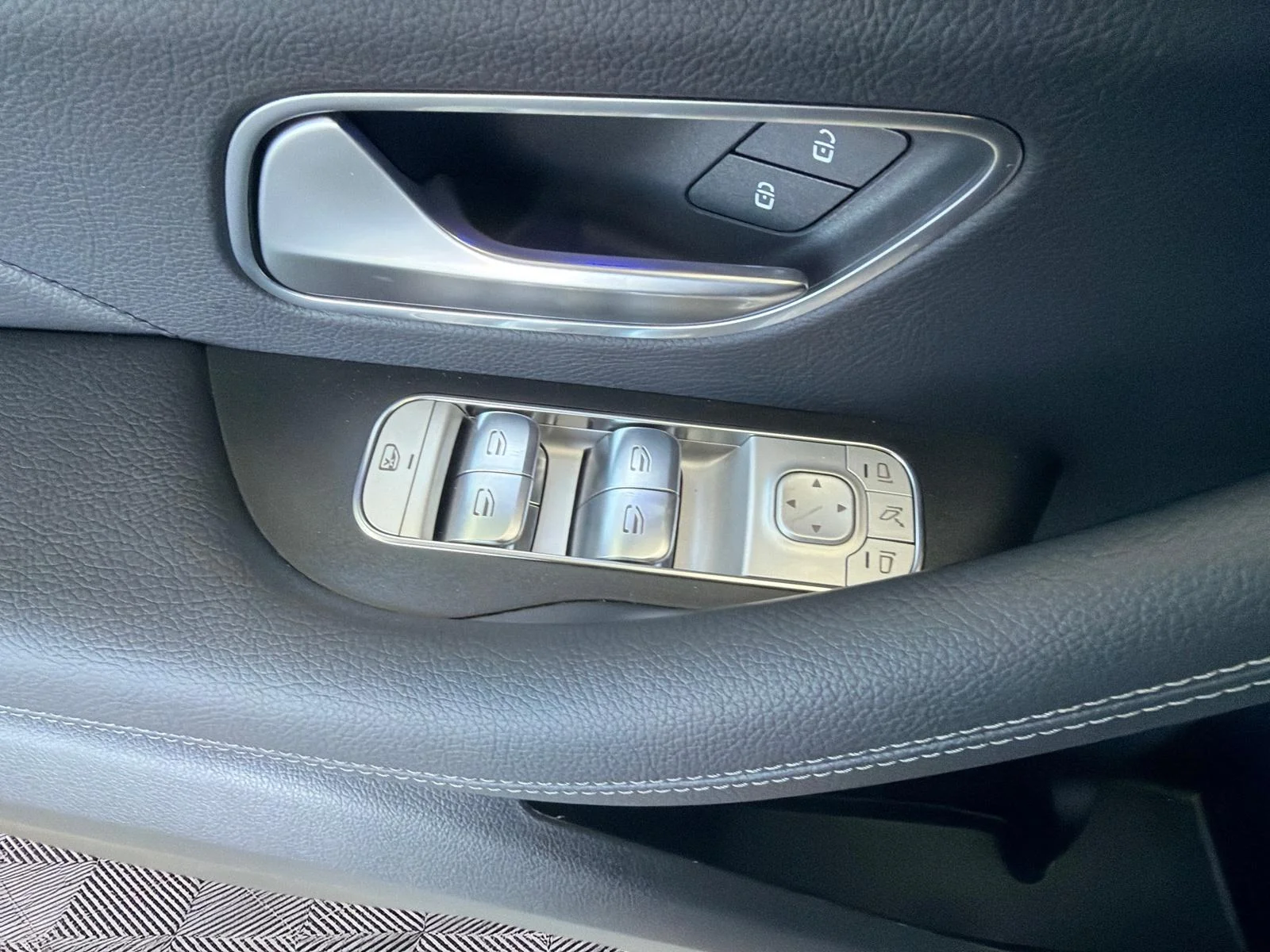 New 2026 Grey Mercedes-Benz GLE 450 4MATIC SUV image 20