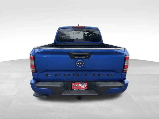 New 2027 Bluestone Pearl Nissan Crew Cab SV image 6