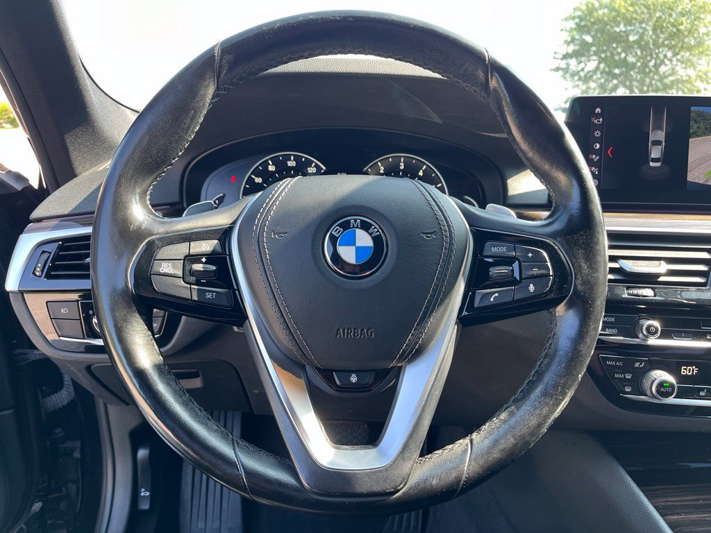 Used 2018 Black BMW 540i xDrive image 36